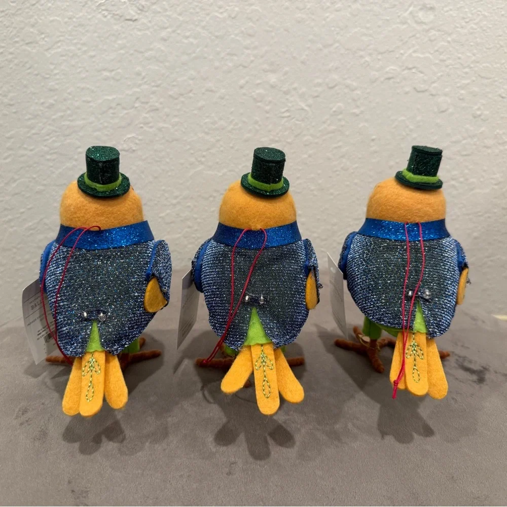 Wondershop adorable bird